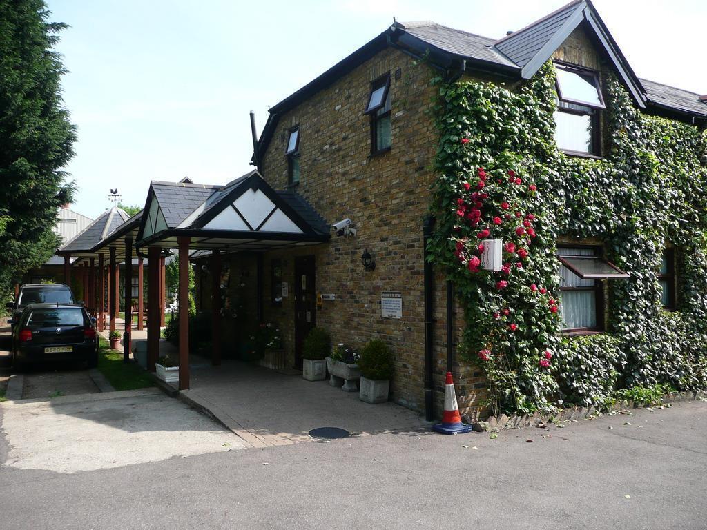 Cottage Guest House ヒースロー エクステリア 写真